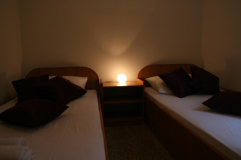 Apartments Rotim Zaostrog Room photo
